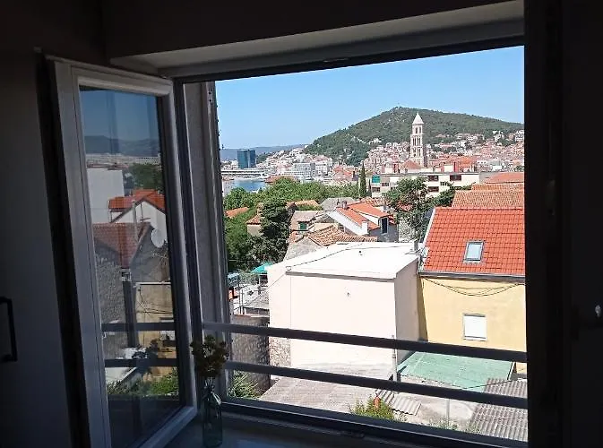 Lighthouse Апартаменты *