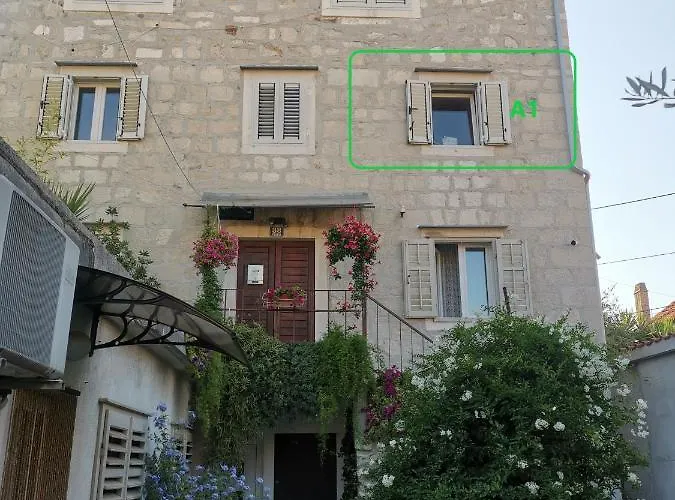 Lighthouse Сплит